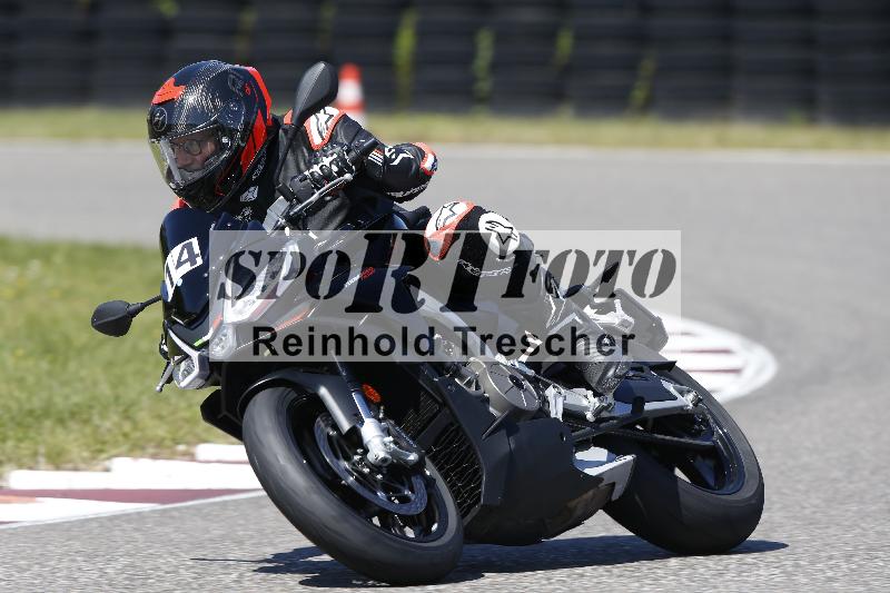 Archiv-2025/48 25.08.2025 Cornu Master School ADR/blau-bleu/14